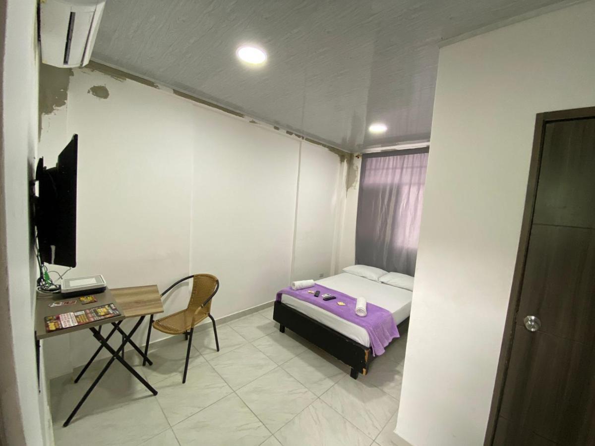 Petronio'S Hostel カリ エクステリア 写真