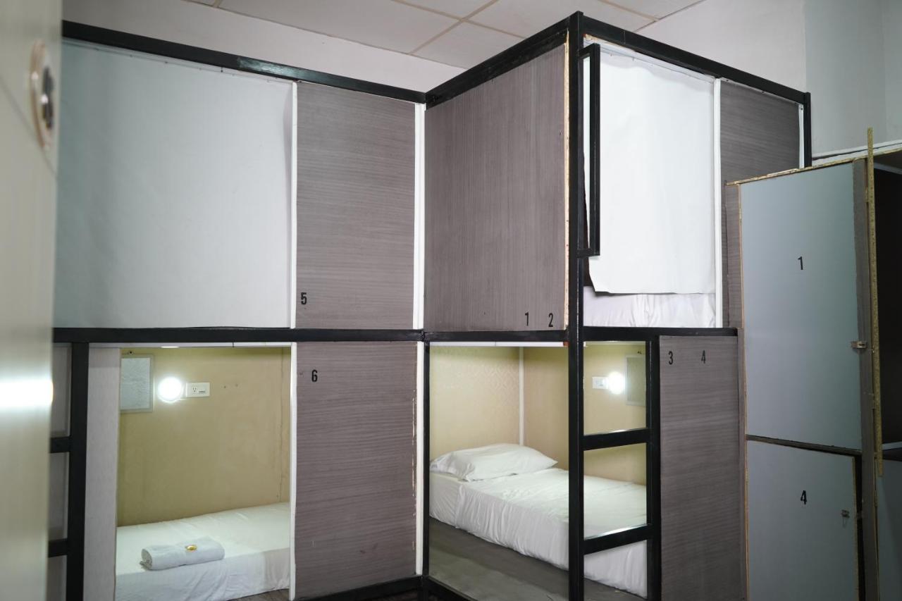 Petronio'S Hostel カリ エクステリア 写真