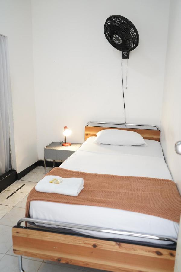 Petronio'S Hostel カリ エクステリア 写真