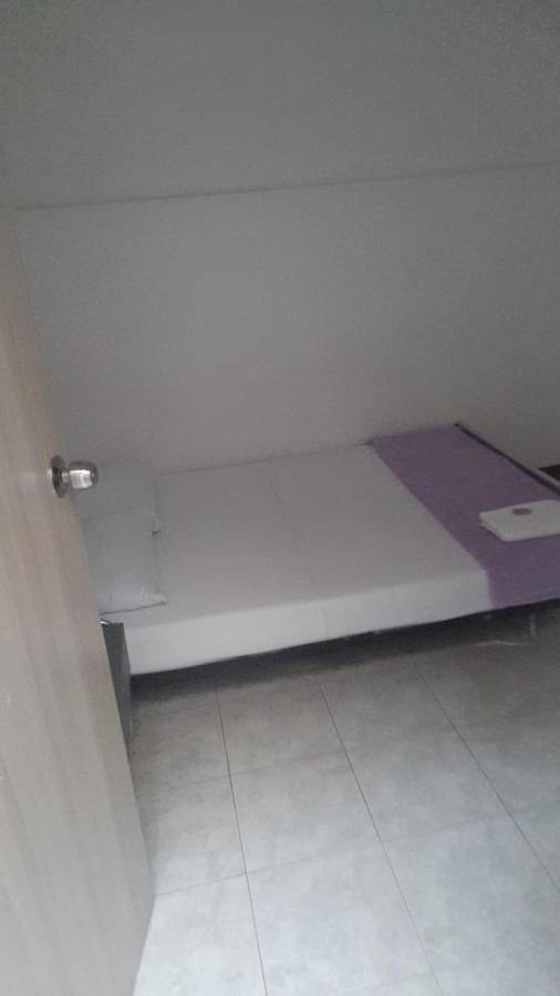Petronio'S Hostel カリ エクステリア 写真